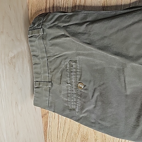 Bill's Khakis M1P Relax Fit Pleated Original Twill. 42/30 orig $185 - Picture 3 of 4